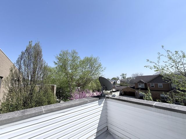 2201 N 77th Avenue, Elmwood Park, IL 60707