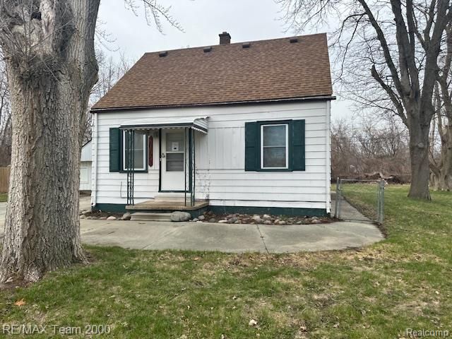 20175 Finley Street, Clinton Township, MI 48035