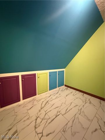 1533 N Pleasants Highway, St Marys, WV 26170