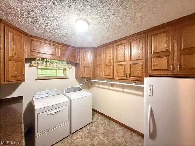 1533 N Pleasants Highway, St Marys, WV 26170