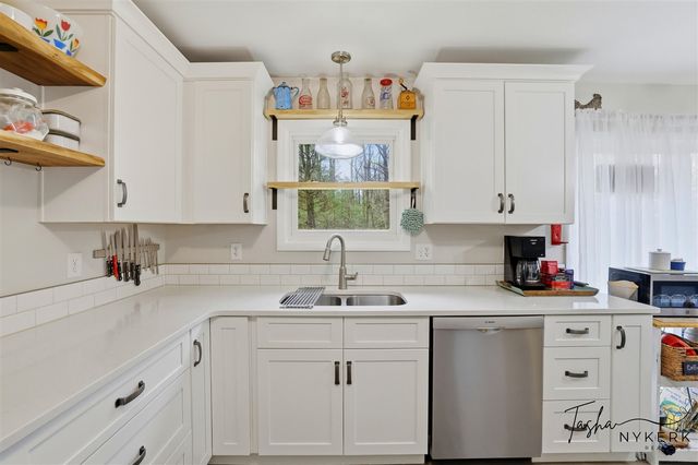 2467 Fenner Road, Muskegon, MI 49445