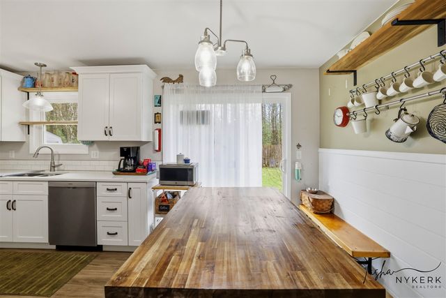 2467 Fenner Road, Muskegon, MI 49445
