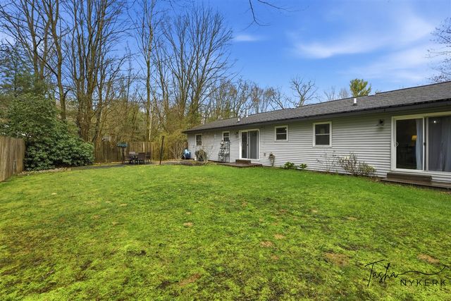 2467 Fenner Road, Muskegon, MI 49445