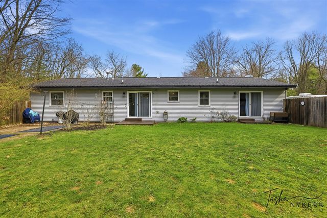 2467 Fenner Road, Muskegon, MI 49445