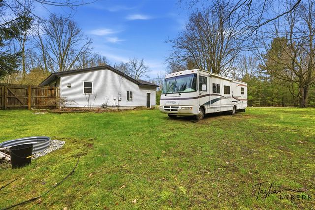 2467 Fenner Road, Muskegon, MI 49445