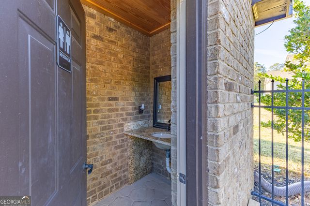 2417 Sunflower Drive, Hoschton, GA 30548