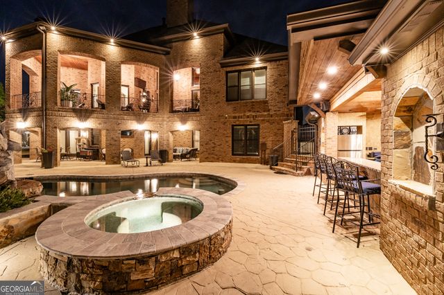 2417 Sunflower Drive, Hoschton, GA 30548