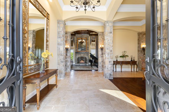 2417 Sunflower Drive, Hoschton, GA 30548