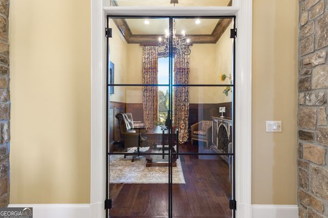 2417 Sunflower Drive, Hoschton, GA 30548