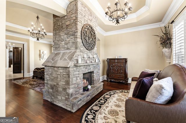 2417 Sunflower Drive, Hoschton, GA 30548