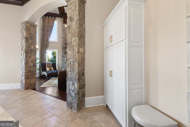 2417 Sunflower Drive, Hoschton, GA 30548