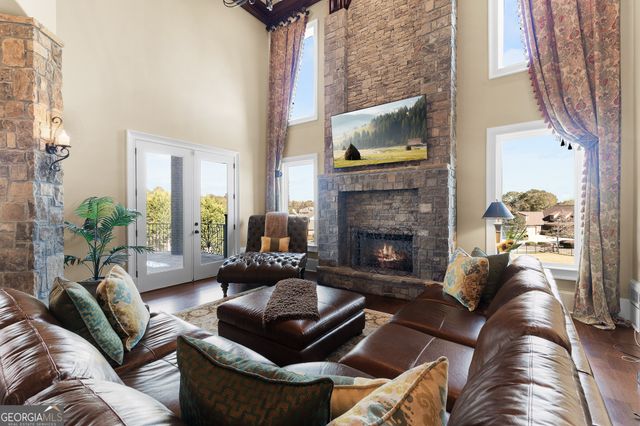 2417 Sunflower Drive, Hoschton, GA 30548