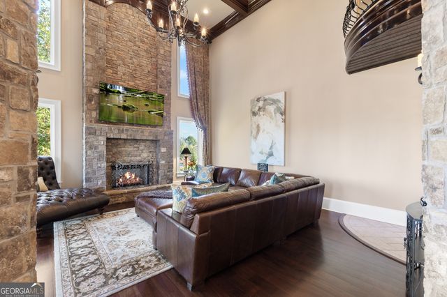 2417 Sunflower Drive, Hoschton, GA 30548