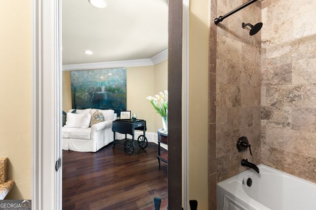 2417 Sunflower Drive, Hoschton, GA 30548