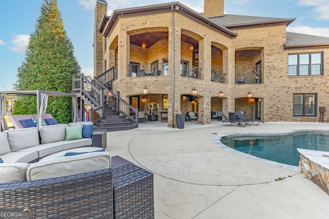 2417 Sunflower Drive, Hoschton, GA 30548