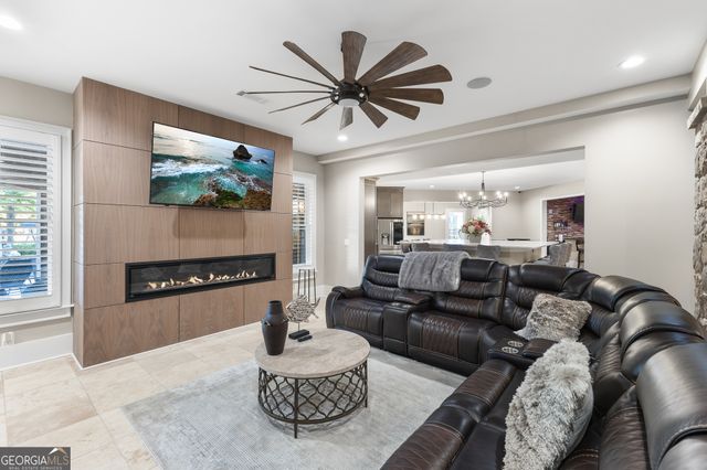 2417 Sunflower Drive, Hoschton, GA 30548