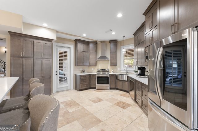 2417 Sunflower Drive, Hoschton, GA 30548