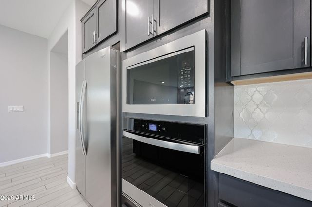 7048 W WINSTON Drive, Laveen, AZ 85339