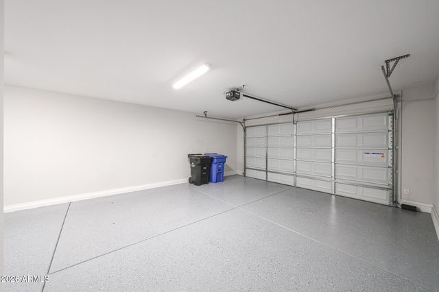 7048 W WINSTON Drive, Laveen, AZ 85339