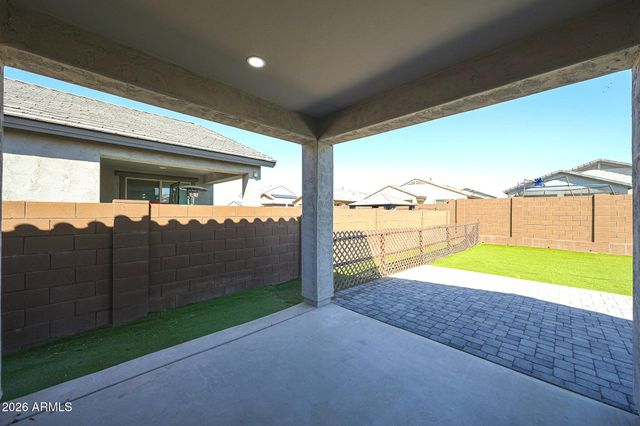 7048 W WINSTON Drive, Laveen, AZ 85339