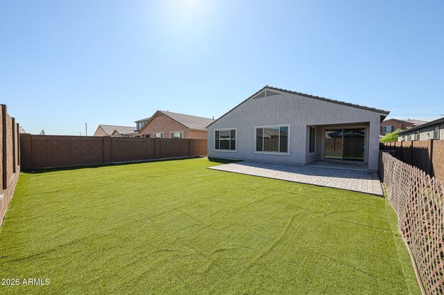 7048 W WINSTON Drive, Laveen, AZ 85339