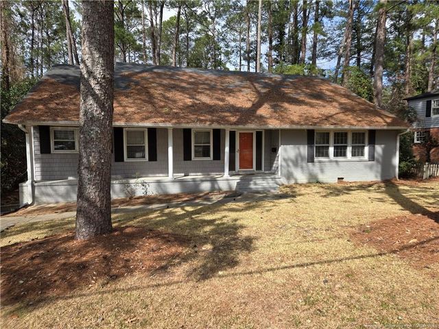 2218 Mirror Lake Drive, Fayetteville, NC 28303