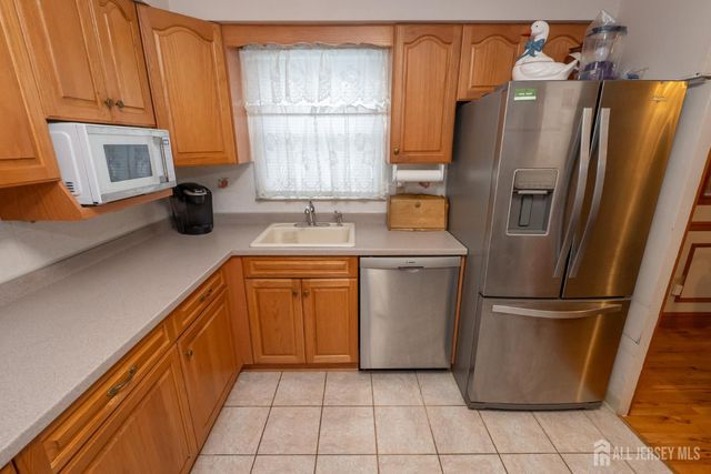 134 George Street, South River, NJ 08882