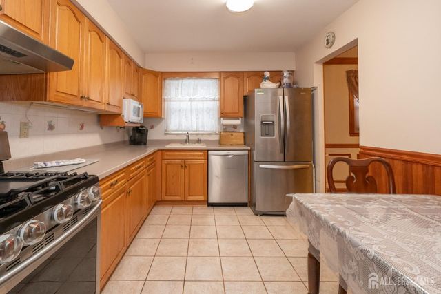 134 George Street, South River, NJ 08882