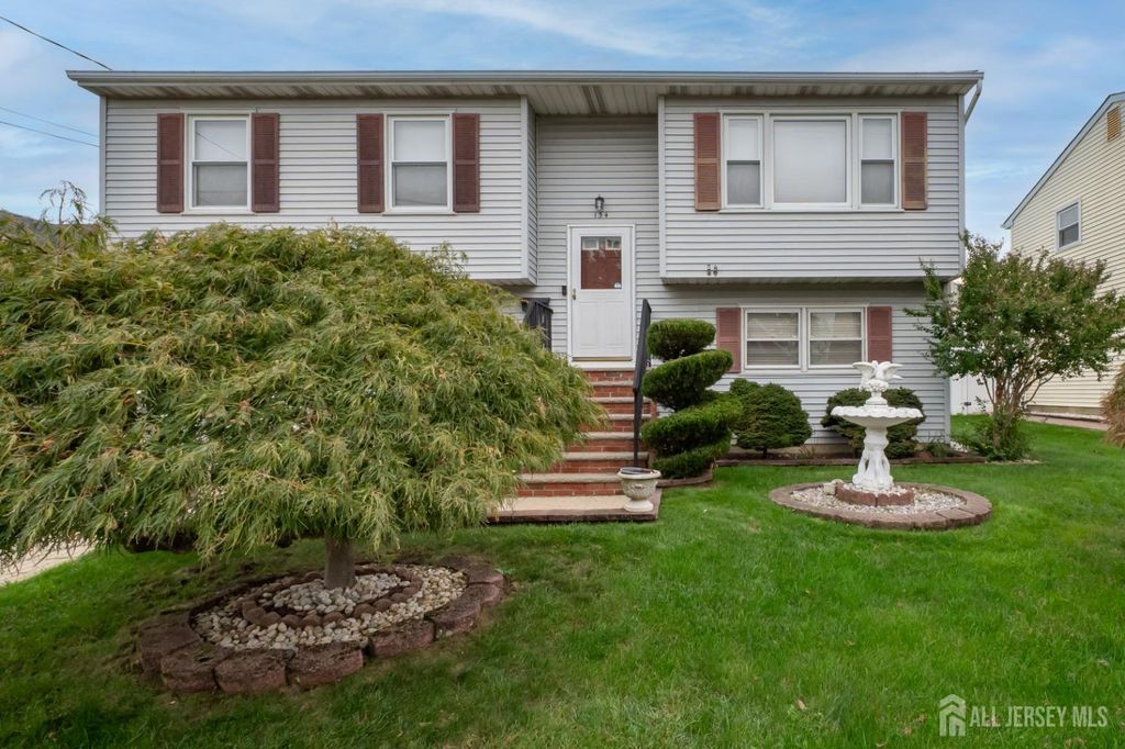 134 George Street, South River, NJ 08882