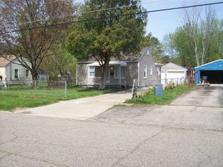 3243 Dakota Avenue, Flint, MI 48506