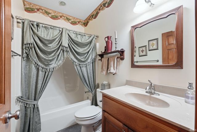 434 Royal Crest Drive, Fort Wayne, IN 46814