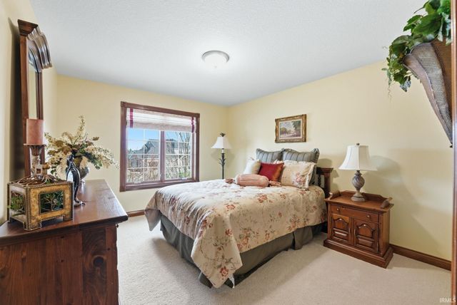 434 Royal Crest Drive, Fort Wayne, IN 46814