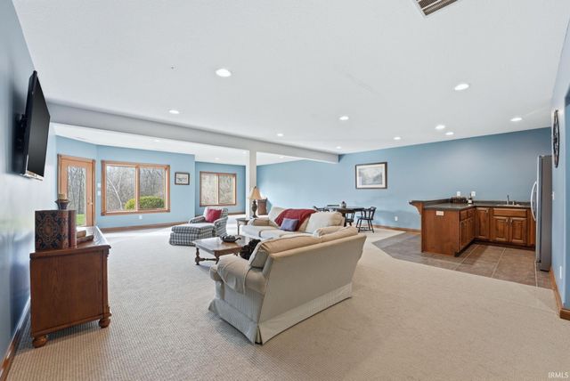 434 Royal Crest Drive, Fort Wayne, IN 46814