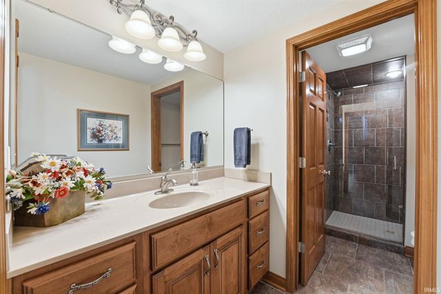 434 Royal Crest Drive, Fort Wayne, IN 46814