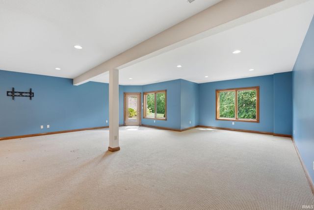 434 Royal Crest Drive, Fort Wayne, IN 46814