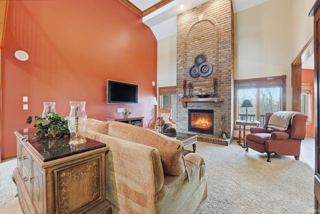 434 Royal Crest Drive, Fort Wayne, IN 46814