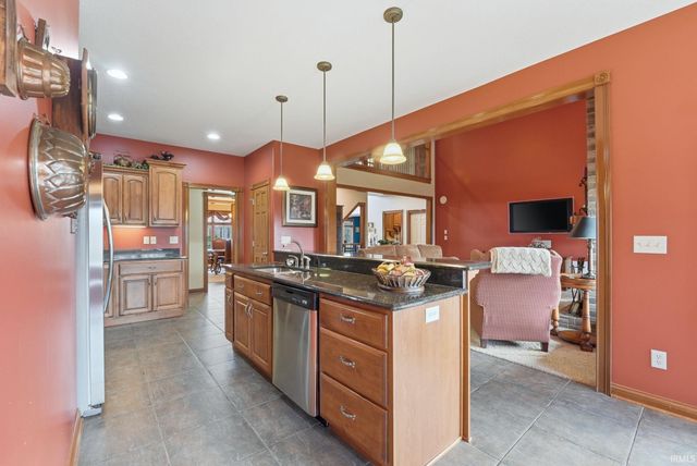 434 Royal Crest Drive, Fort Wayne, IN 46814