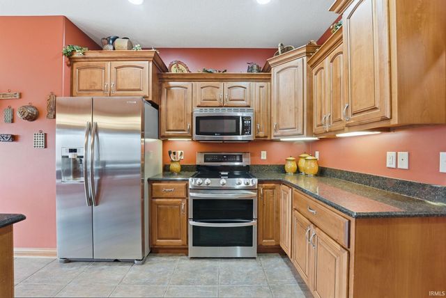 434 Royal Crest Drive, Fort Wayne, IN 46814