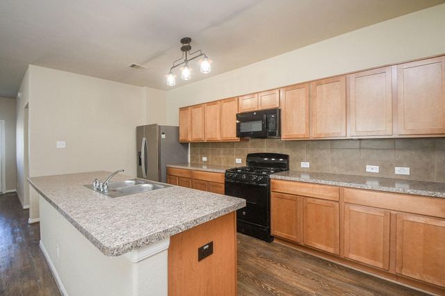 2203 Fallen Reed Lane, Rosenberg, TX 77471