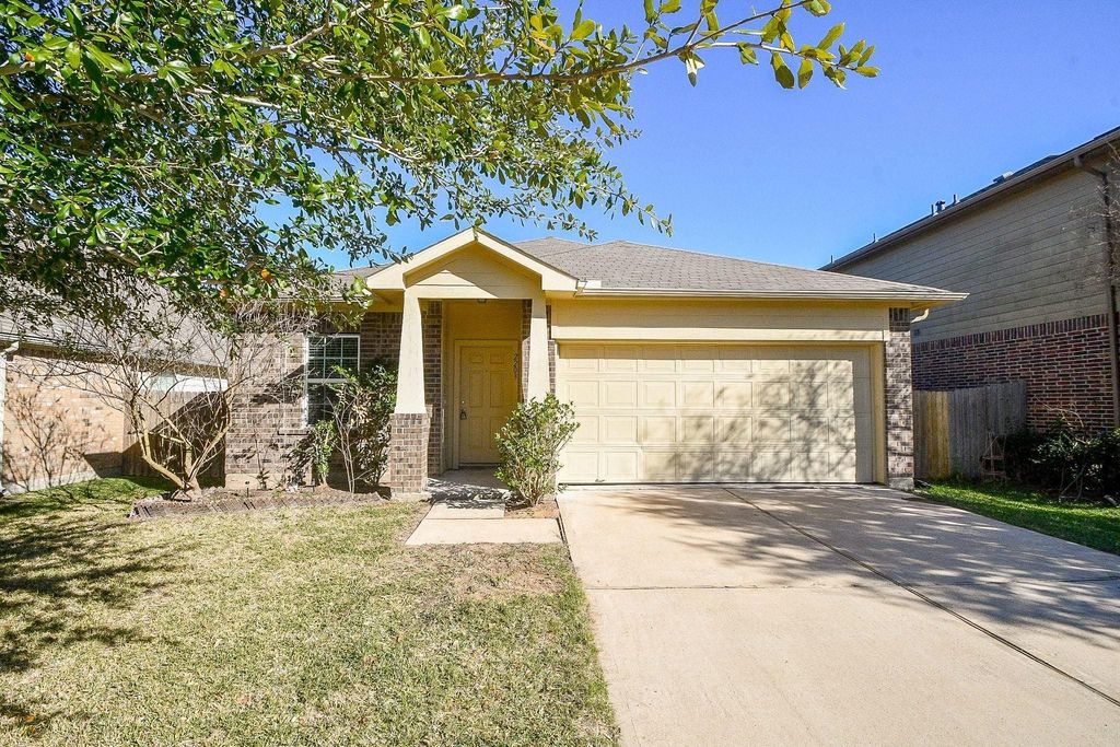 2203 Fallen Reed Lane, Rosenberg, TX 77471