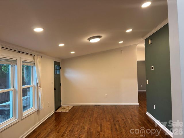 213 Sandy Creek Court, Hendersonville, NC 28792