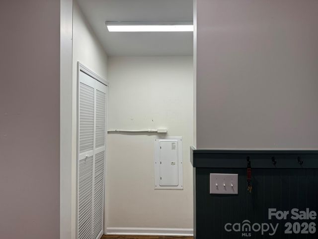 213 Sandy Creek Court, Hendersonville, NC 28792