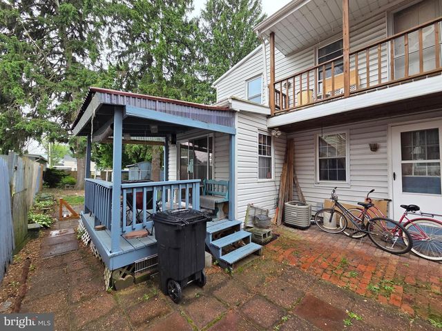 538 E E QUEEN STREET, Chambersburg, PA 17201