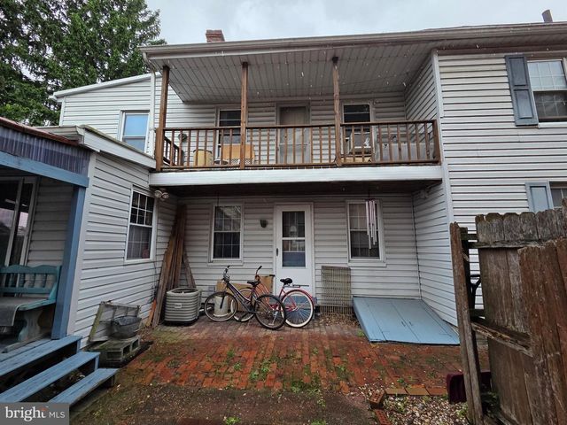 538 E E QUEEN STREET, Chambersburg, PA 17201