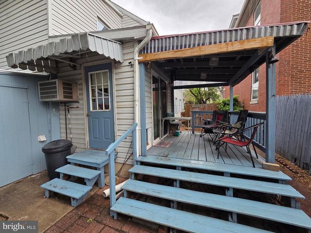 538 E E QUEEN STREET, Chambersburg, PA 17201