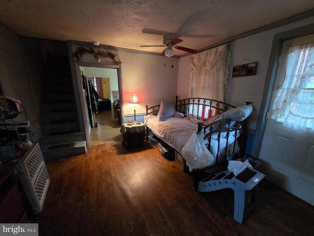 538 E E QUEEN STREET, Chambersburg, PA 17201