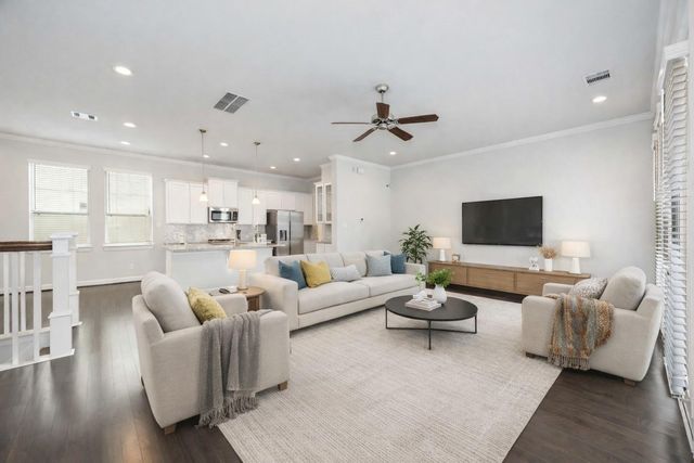 9603 Cambridge Manor Lane, Houston, TX 77045