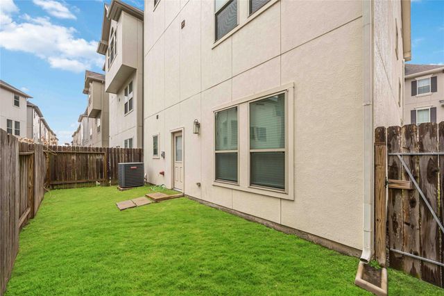 9603 Cambridge Manor Lane, Houston, TX 77045