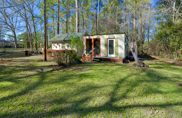 101 Dorchester Lane, Saint George, SC 29477