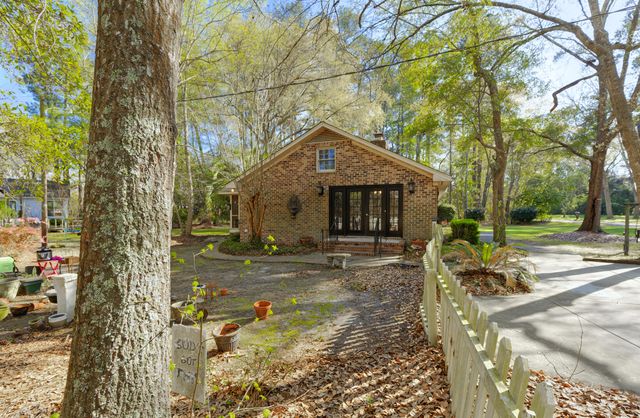 101 Dorchester Lane, Saint George, SC 29477